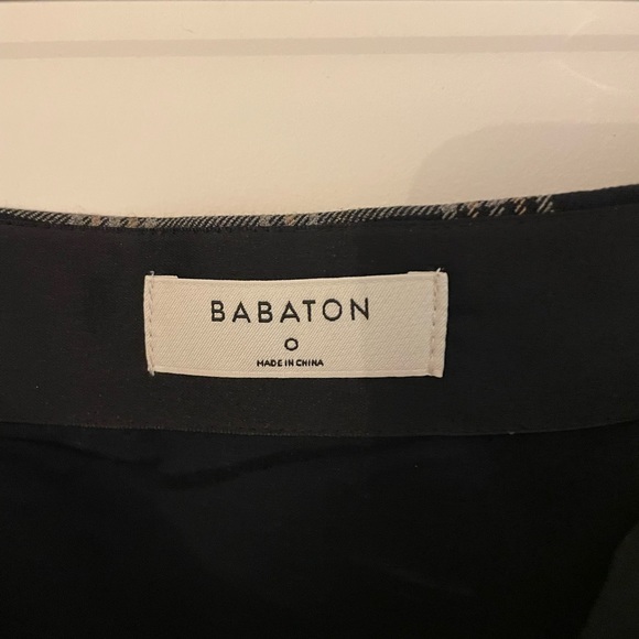 Aritzia Babaton Skirt - Picture 2 of 2
